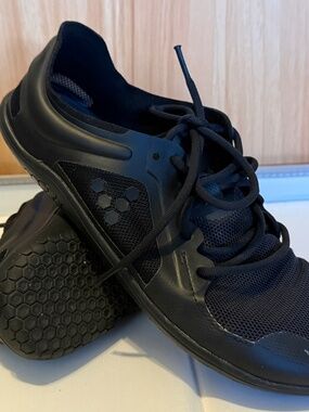 Vivo barefoot shoes